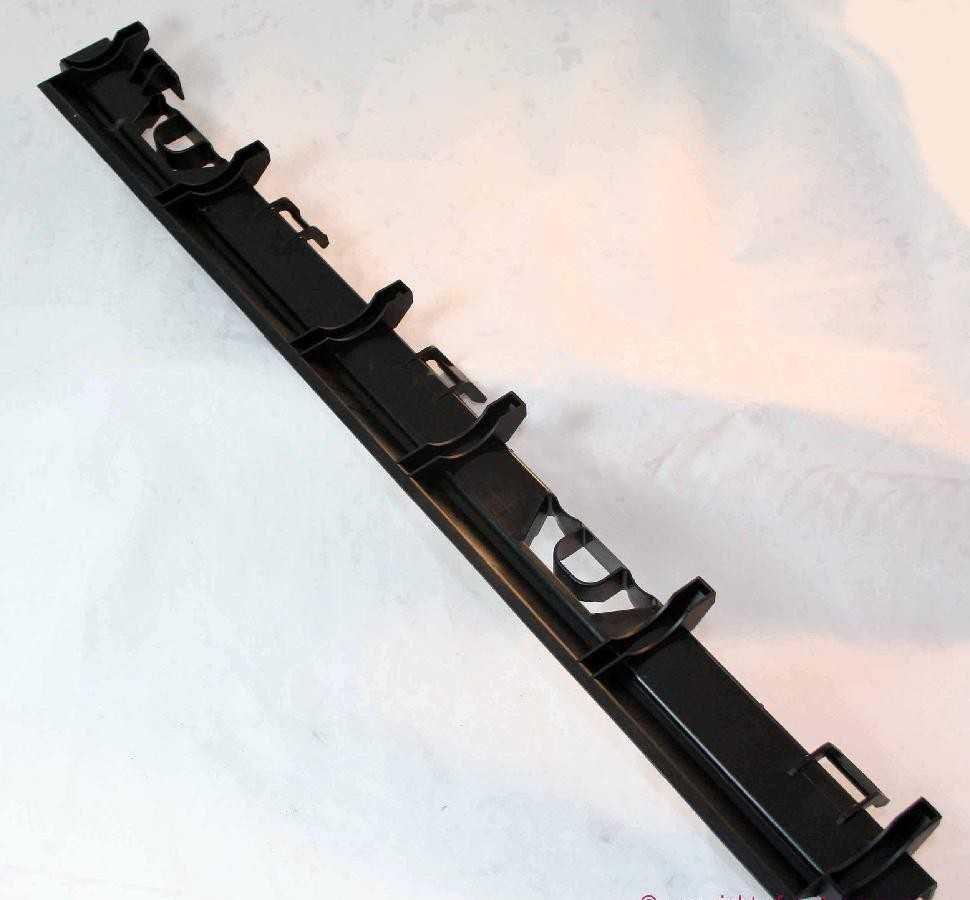 Originalus BMW E46 E83 E83N E85 E86 kupė radiatoriaus tvirtinimo sandariklis OEM 17111436245