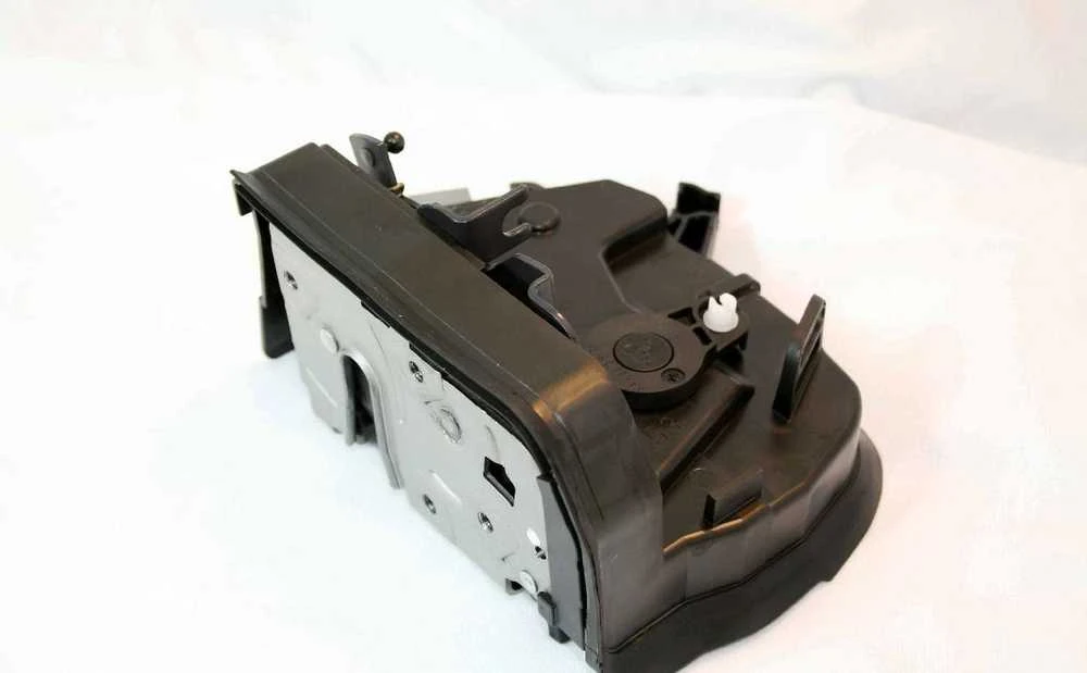 Originalus BMW E53 SUV durų užrakto veikimo variklis kairysis OEM 51228402601