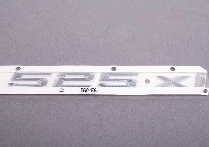 Originalus BMW E60 bagažinės dangčio 525Xi emblema ženklelis logotipas OEM 51147066926