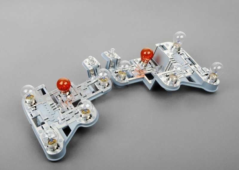 Originalus BMW E60 E60N pluošto optikos kabelio jungties kištukas korpusas OEM 61136917978