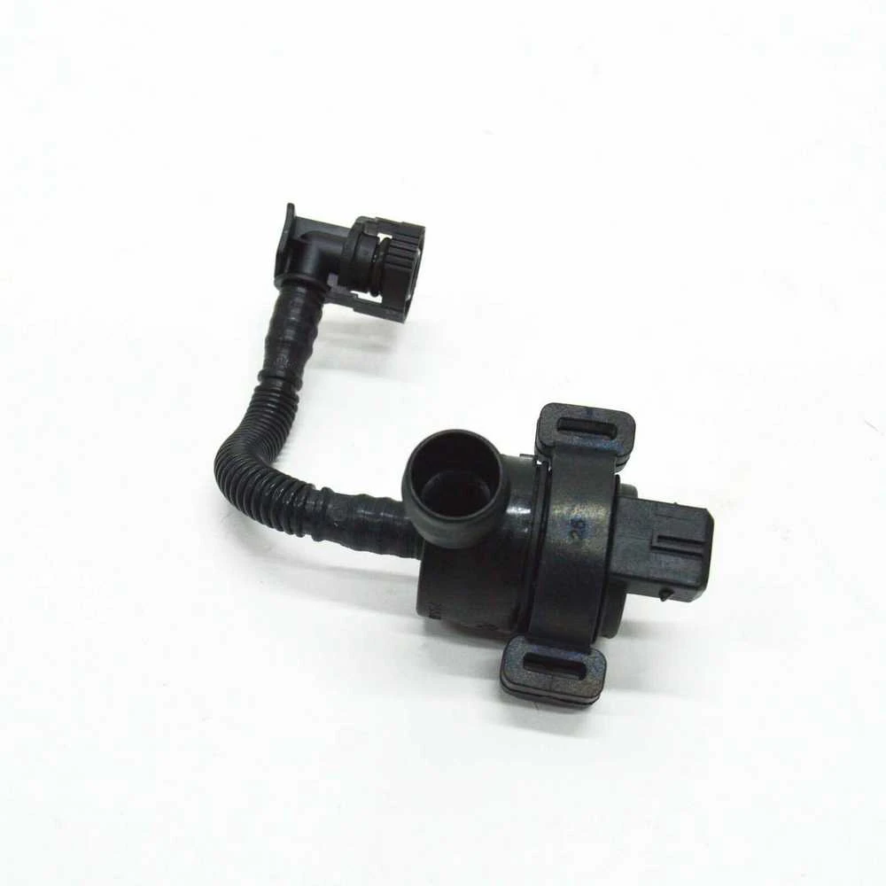 Originalus BMW E60N E61N E81 kuro bako kvėpavimo vožtuvas su vamzdžiu OEM 13907550387