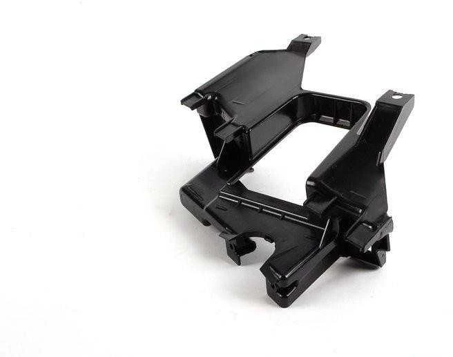 Originalus BMW E65 E66 E67 Sedano žibinto laikiklis dešinėje pusėje OEM 63126917316