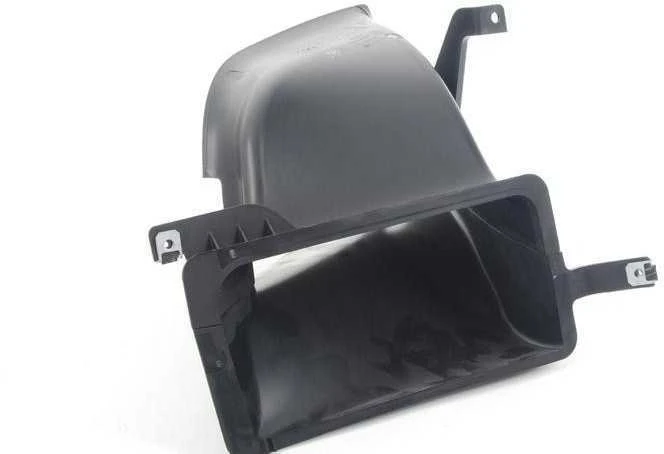 Originalus BMW E82 M kupė variklio alyvos aušintuvo oro kanalas priekyje DEŠINĖ OEM 51748051606