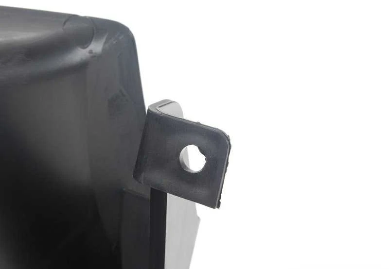 Originalus BMW E82 M kupė variklio alyvos aušintuvo oro kanalas priekyje DEŠINĖ OEM 51748051606