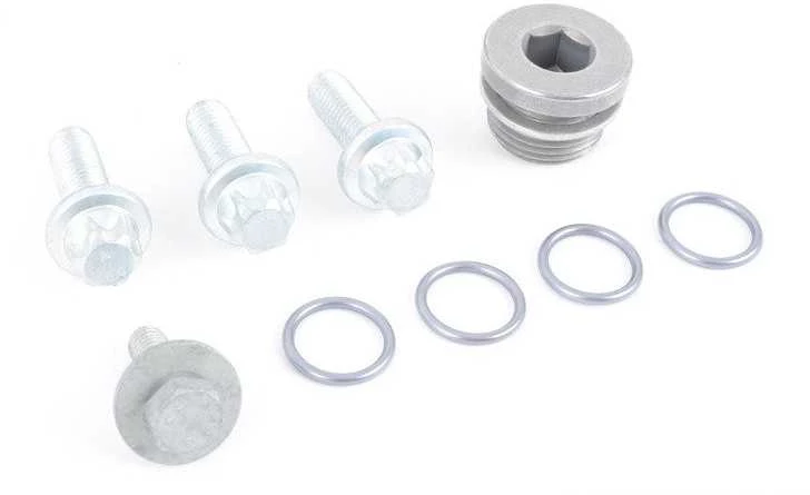 Originalus BMW E84 E90 E91 E92 E93 X1 variklio alyvos aušintuvas OEM 17227521376