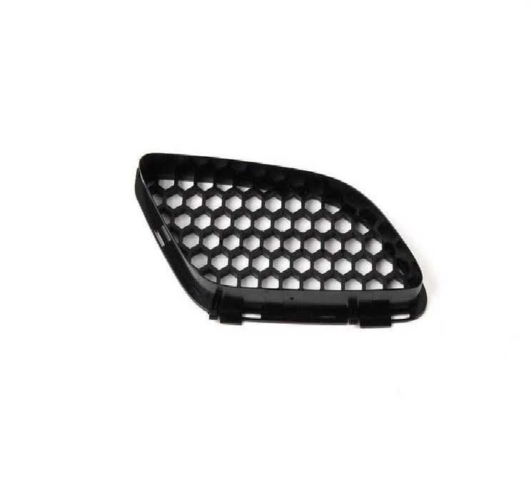 Originalus BMW E90 E92 E93 M3 priekinis kapoto groteles juodos dešinės pusės 8041986