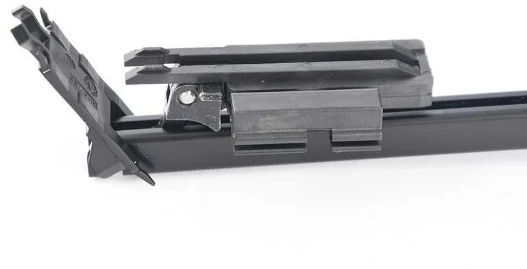 Originalus BMW E92 E93 vairuotojo kairysis dangtelis žibintų plovimo angai buferyje OEM