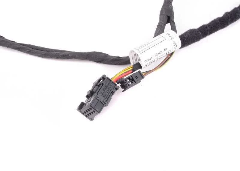 Originalus BMW F20 F20N F21 F21N F30 F30N adapterio laidas juosmens OEM 61129258214