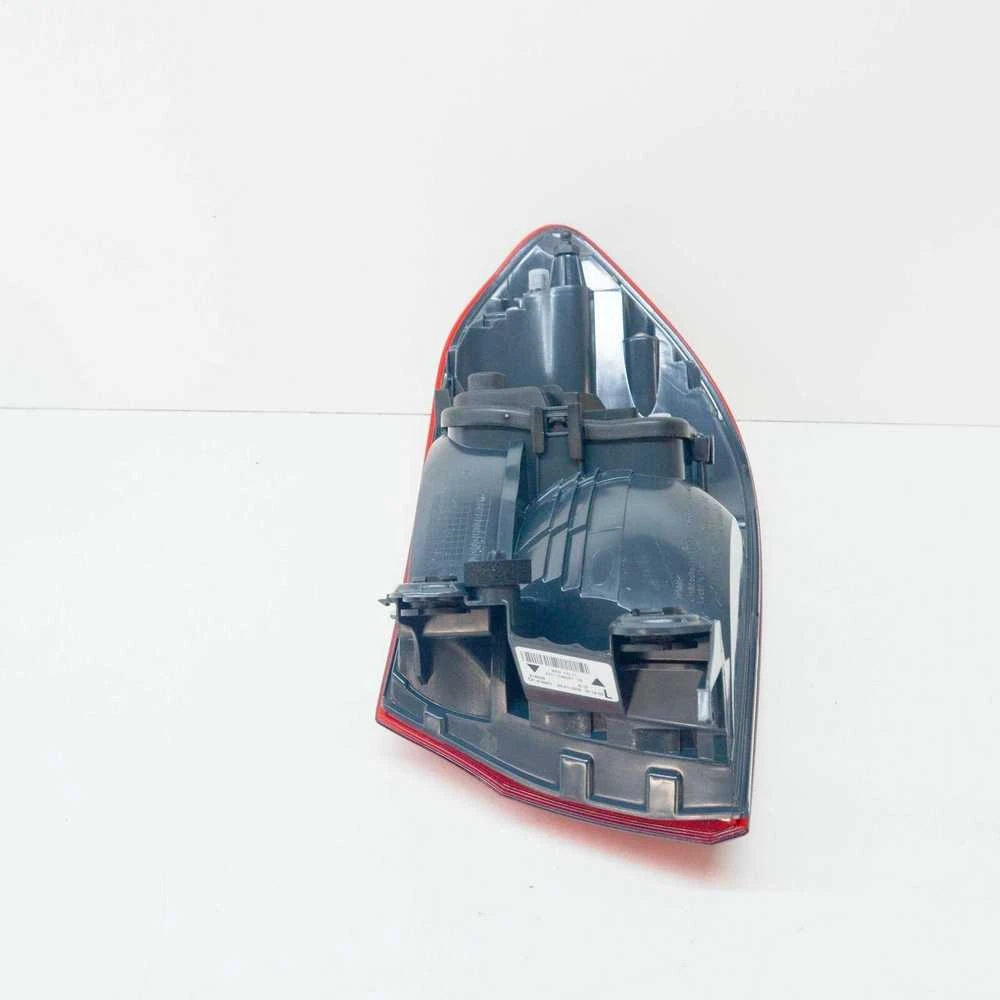 Originalus BMW F32 F33 F36 F82 Galinis Žibintas Kairėje Šoninėje Panelėje OEM 63217296097