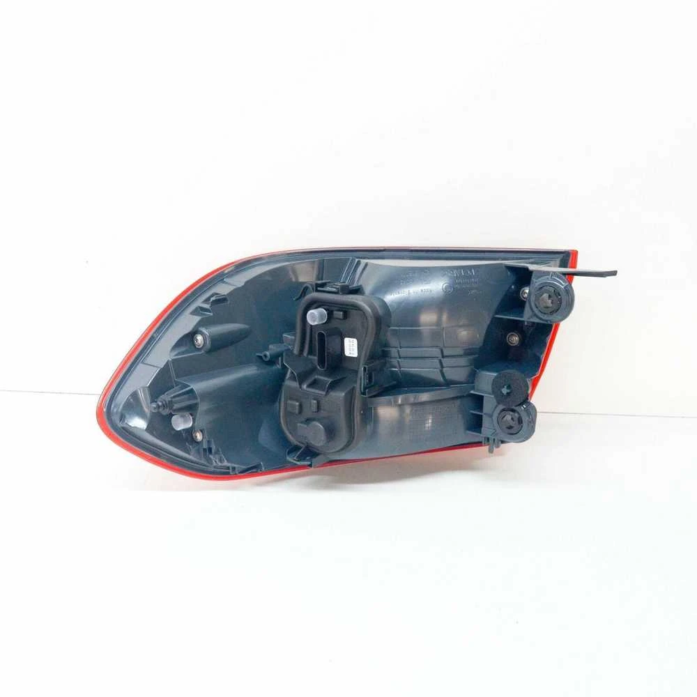 Originalus BMW F32 F33 F36 F82 Galinis Žibintas Kairėje Šoninėje Panelėje OEM 63217296097