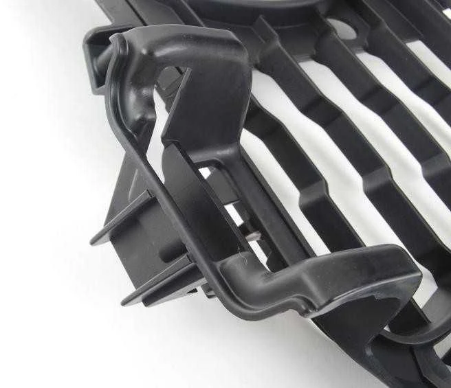 Originalus BMW F34 priekinio bamperio rūko žibinto groteles dešinė OEM 51118057324