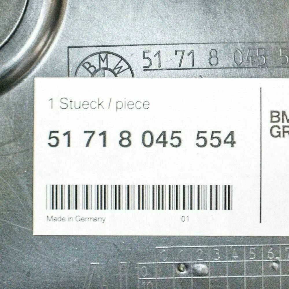 Originalus BMW M M3 M3 CRT E82 E88 E90 E92 E93 118d 118i Dešinės pusės dangtis 51718045554