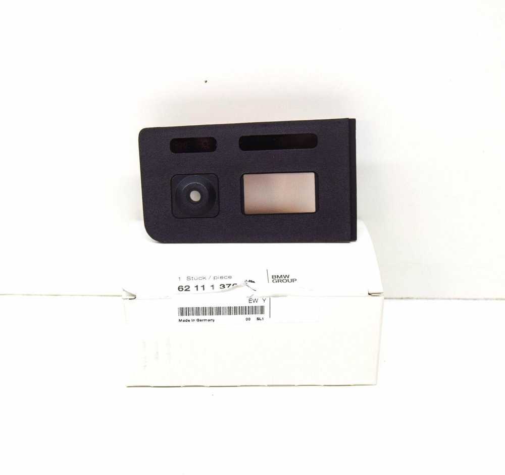 Originalus BMW M3 E30 316 316i 318i 318is 320i 320is 323i jungiklio dangtelis 62111370655