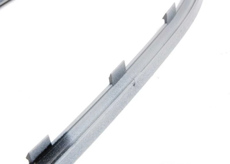 Originalus BMW M3 E90 E92 E93 paruoštas apdailos grotelių rėmas variklio dangčiui N/S OEM 41007891291