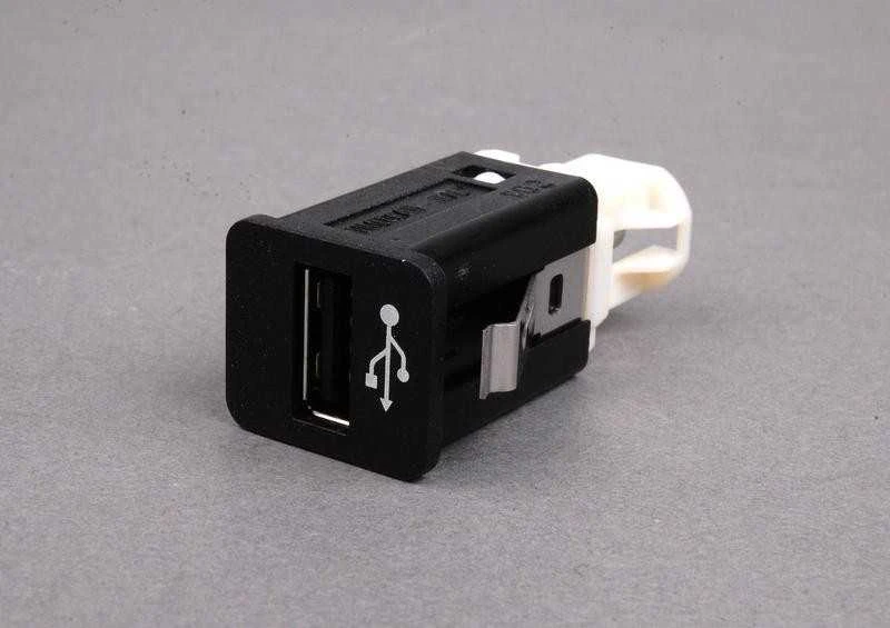 Originalus BMW USB lizdas CIC valdymo blokui 84109237656
