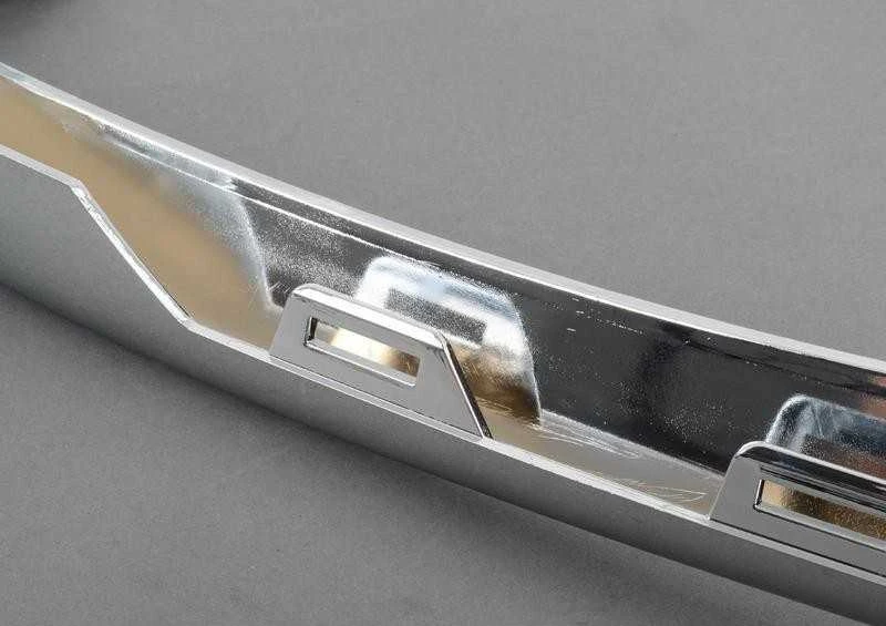 ORIGINALUS BMW X5 F15 Priekinis Bamperio Apdailos Grotelės Dešinė OEM 51117325396