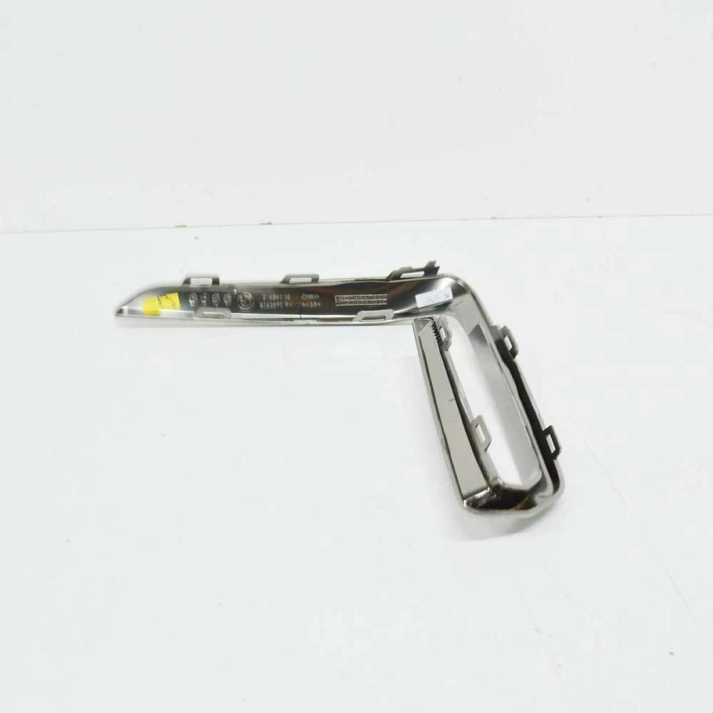 Originalus BMW X5 M G05 X5 M50dX SAV apdailos grotelių šoninis dešinysis 51118092670