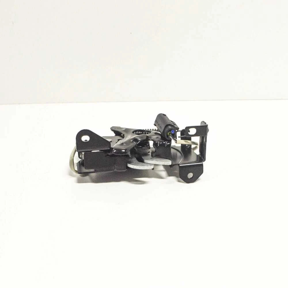 Originalus BMW ZINORO X1 F39 F45 F46 F48 F49 F52 Užraktas Kapatui Kairėje 51237431369