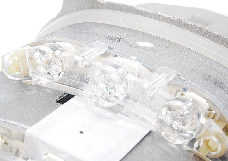 ORIGINALUS LED modulis dešinės pusės kampinei šviesai tinka BMW 3 E90 E91 LCI JAV 2008-2013