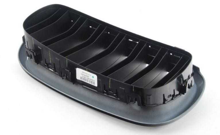 Originalus M Sport priekinis bamperis dešinysis centrinis groteles juodas blizgus BMW X5 X6 F15 16 14-