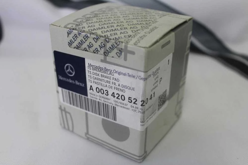 Originalus Mercedes-Benz W203 C-Klasės Sportiniai GALINIAI Stabdžių Trinkelės A003420522041 NAUJI!