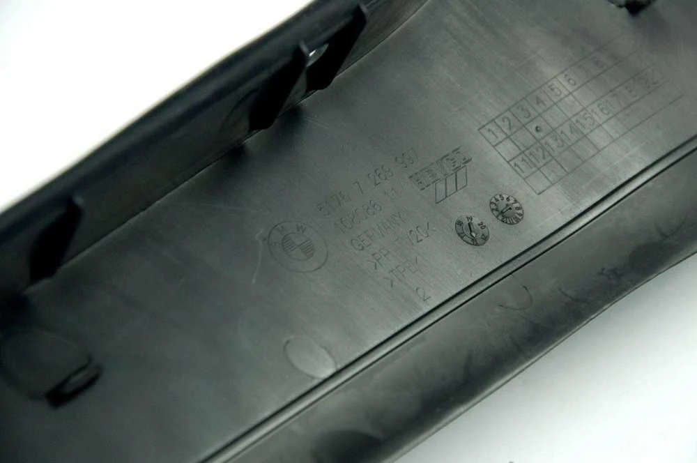 ORIGINALUS OEM BMW F20 F21 F22 F23 F87 M2 KAPOTO ANTSPAUDAS KAIRĖ 51767269997