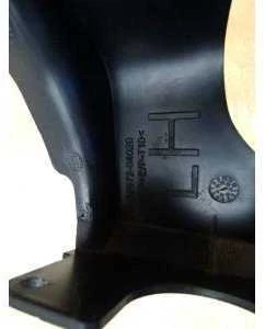 Originalus OEM Toyota 62572-04020 Vairuotojo Galinio Kampo Apdaila 2016-2020 Tacoma