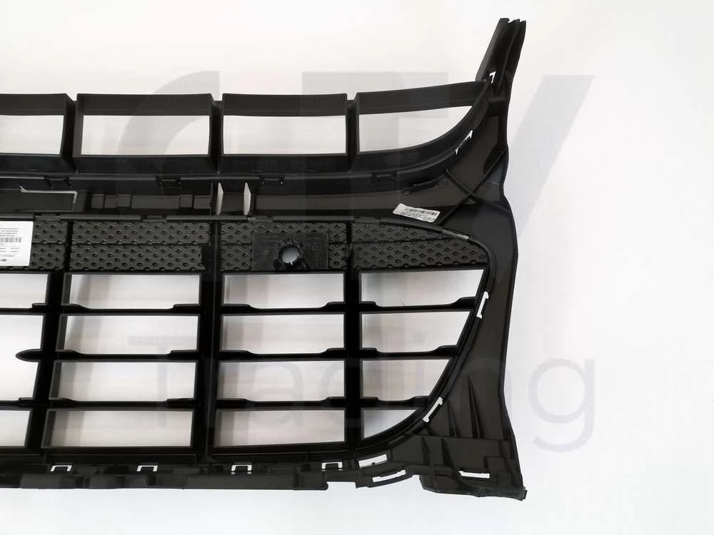 Originalus PORSCHE Macan 95B grotelių centras juodas 95B807683L1E0