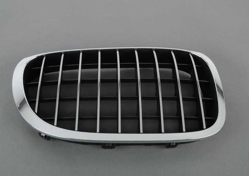 Originalus priekinis bamperis DEŠINIS centrinis groteles su NV BMW 7 F01 F02 F04 2008-2012