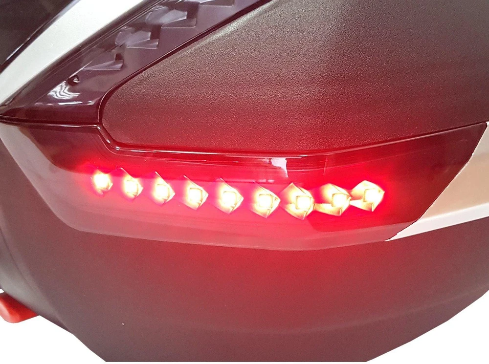Other HF E68 SIDABRINIS CENTRINIS DĖŽUTĖ 48L LED STABDŽIŲ ŽIBINTAS
