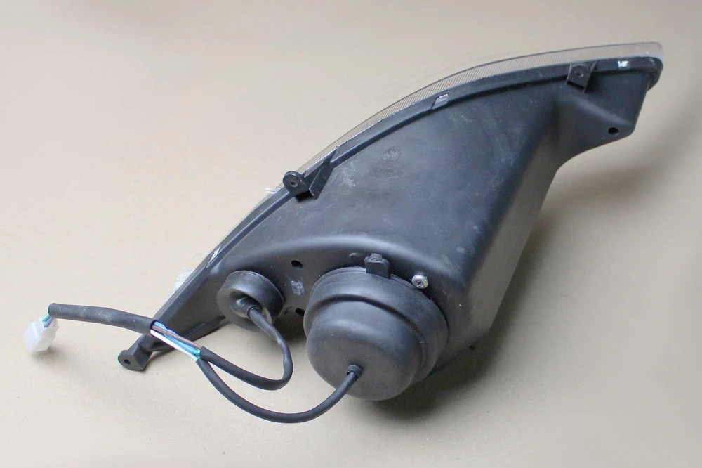 Other PRIEKINIS ŽIBINTAS KAIRĖJE GY6-50/2T XXL K-12/13” COLORADO