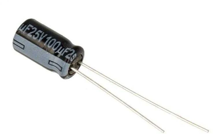 Panasonic BMW 316 318 320 323 325 Elko Radial Pan Kapacitorius 105 6,3x11,2mm Epcos B32322A1104J189