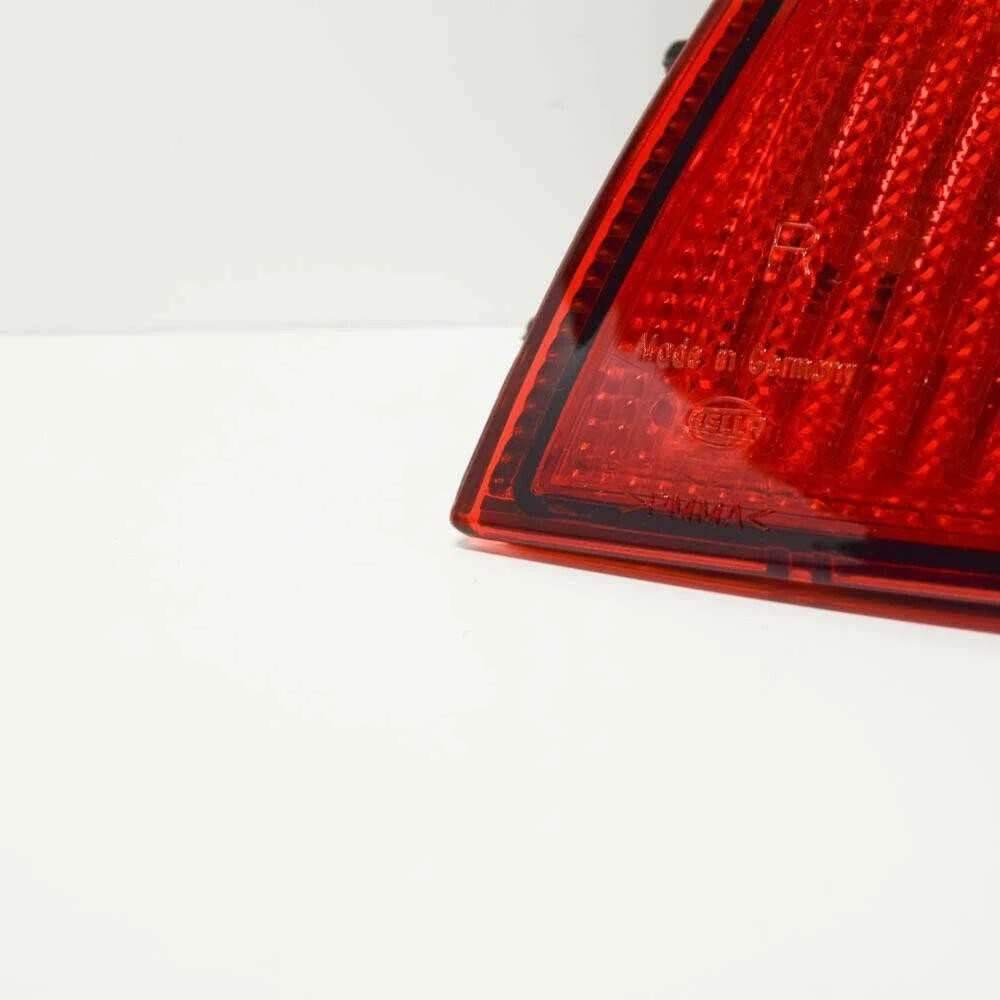 PORSCHE 911 993 Galinis dešinysis žibintas 99363141400 NAUJAS ORIGINALUS