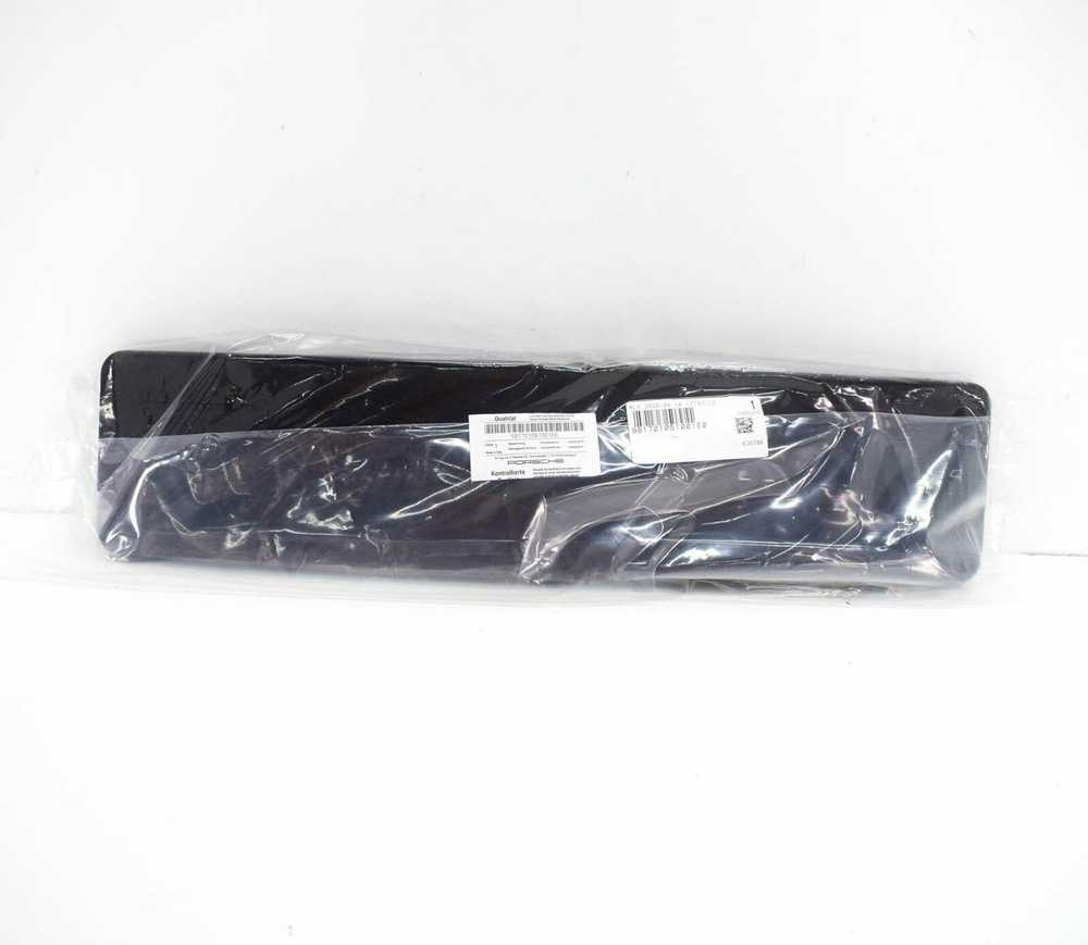 PORSCHE BOXSTER 981 Priekinio bamperio valstybinio numerio laikiklis 981701051001E0 NEW GENUINE