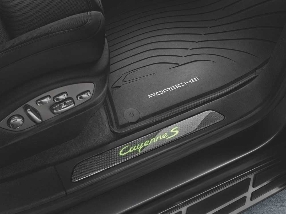 Porsche Cayenne 11-14 Visos oro sąlygos guminės grindų kilimėliai juodi originalūs 958044801571E0