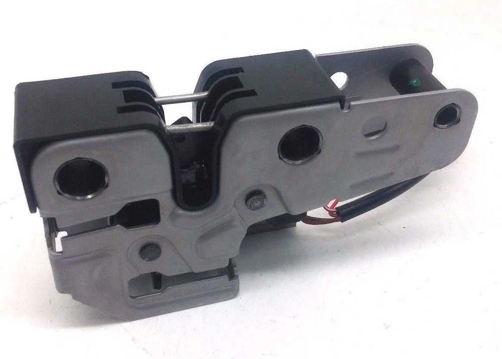 Porsche Cayenne 955 ir 957 variklio dangčio užraktas 2003-2010 - 95551150902