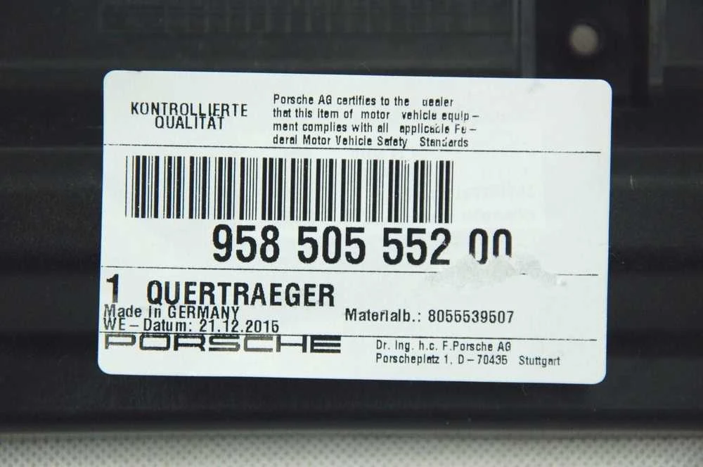 Porsche Cayenne 958 2011- Apatinis skersinis radiatoriaus laikiklis originalus