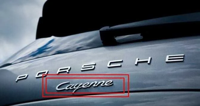 Porsche Cayenne 958 2011 - Galinė bagažinės emblema, emblema su užrašu Originalus
