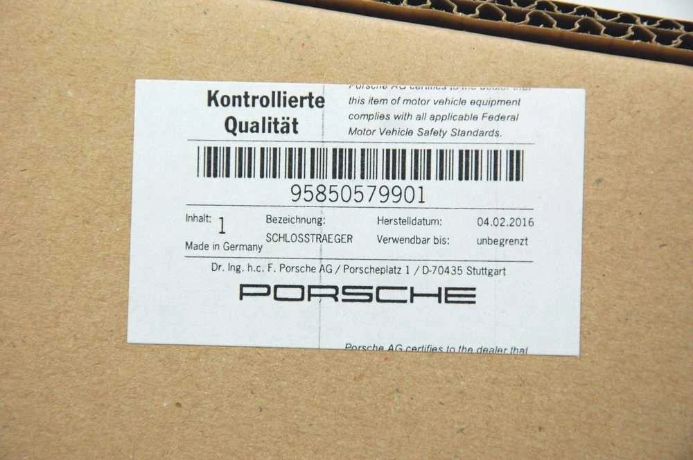 Porsche Cayenne Radiatoriaus šerdies atrama - centrinis kapoto užrakto laikiklis 95850579901
