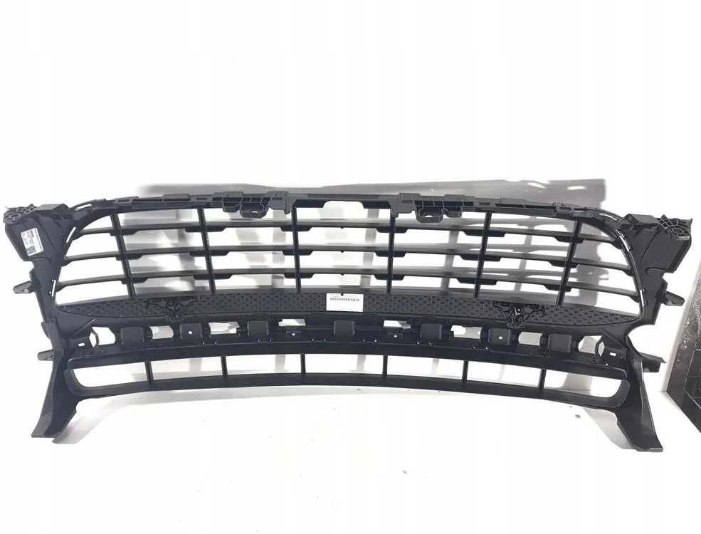 PORSCHE MACAN 95B Priekinis centrinis groteles originalus 95B807683CG1E0