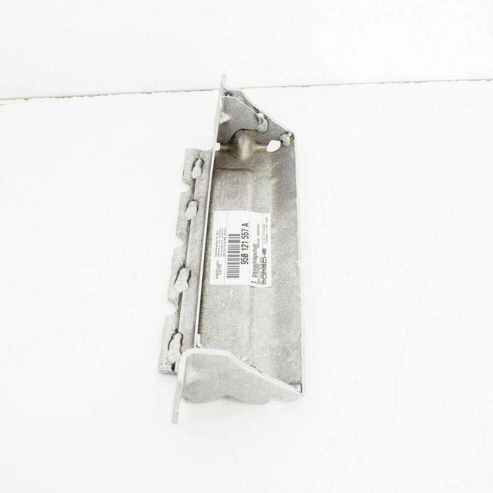 Porsche macan 95B Variklio apsauga 95B121557A NAUJA ORIGINALI