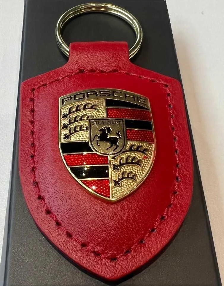 "Porsche" odinis raktų pakabukas su herbu Raudonas raktų pakabukas Grandinėlė Žiedas Originalus WAP0500920E