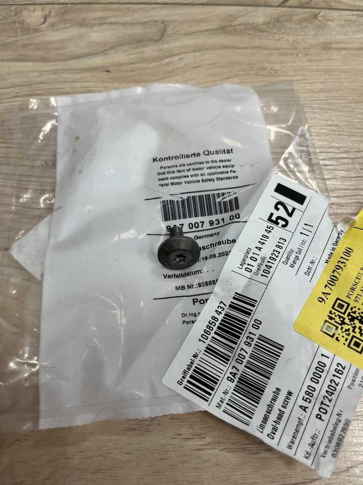 PORSCHE PANAMERA 971 Oro įsiurbimo varžtas 9A700793100 NAUJAS GENINALUS