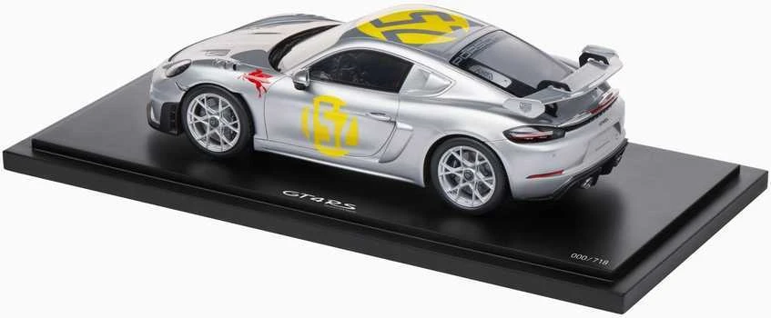 PORSCHE Porsche 718 Cayman GT4 RS (982) – Ribota leidimas