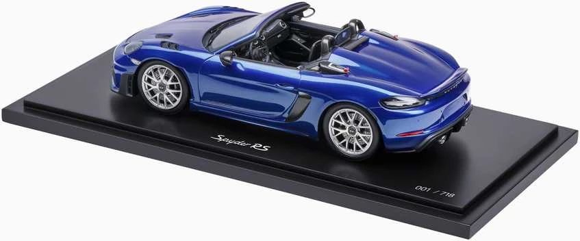 PORSCHE Porsche 718 Spyder RS (982) – Ribota leidimas