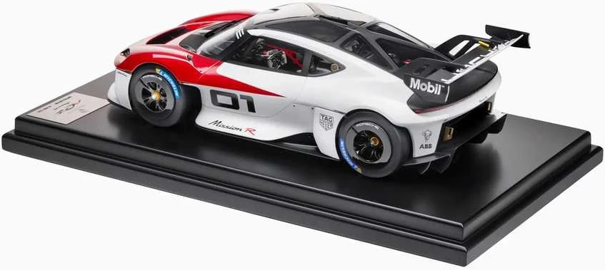 PORSCHE Porsche Mission R – ribot.
