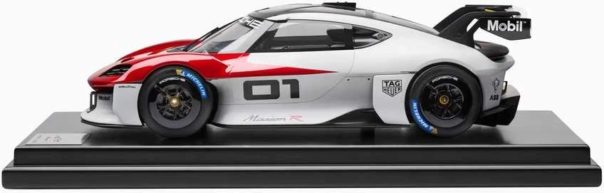 PORSCHE Porsche Mission R – ribot.