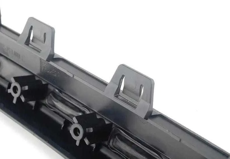 PORSCHE \u00a0\u00a0Priekinis buferis apatinis dešinysis spoileris OEM 958505888019B9 95850588800