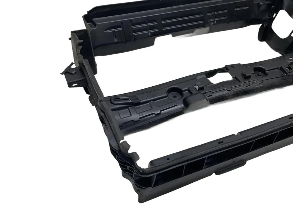 Priekinis Radiatoriaus Palaikymo Oro Duktas BMW 4 G26 Gran Coupe 51748738855