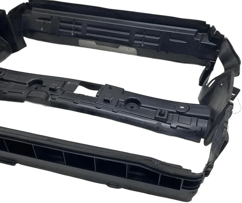 Priekinis Radiatoriaus Palaikymo Oro Duktas BMW 4 G26 Gran Coupe 51748738855